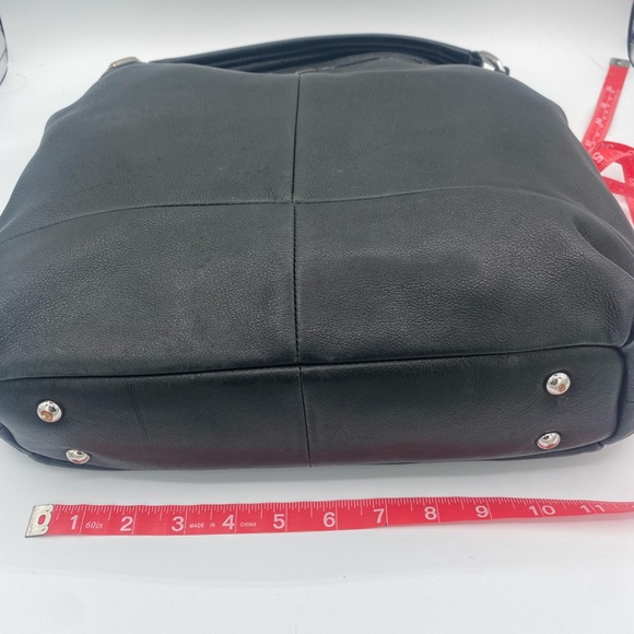 B. Makowsky Black Leather Shoulder Bag - Picture 6 of 11